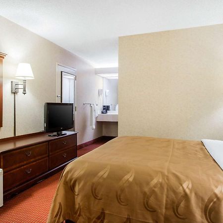 Quality Inn Mount Airy Mayberry Exteriör bild